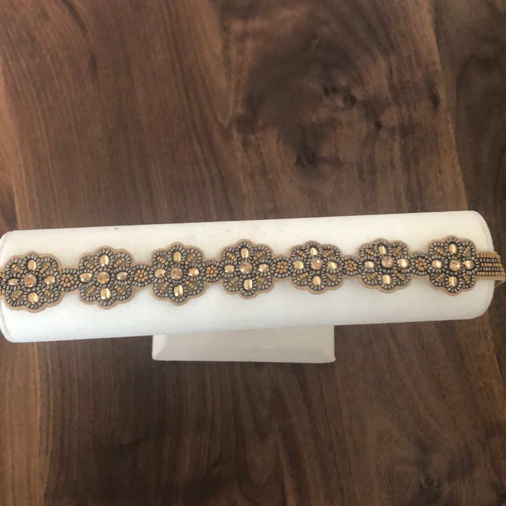 NWOT Flower Beaded Headband